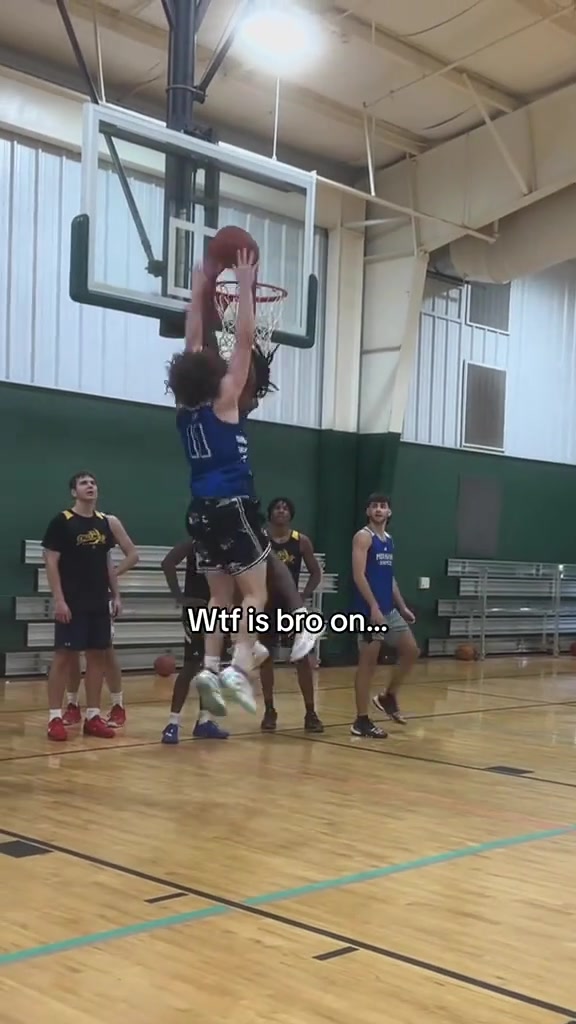 23号身高并不突出防守全恐怖如斯